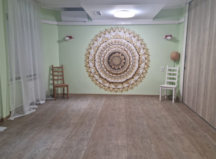 Уютные залы для йоги, семинаров и общения